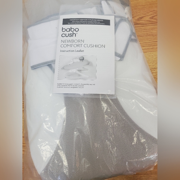 Babocush newborn pillow - lightly used - Picture 6 of 6